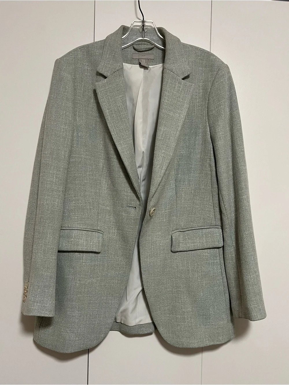 H&M structured single